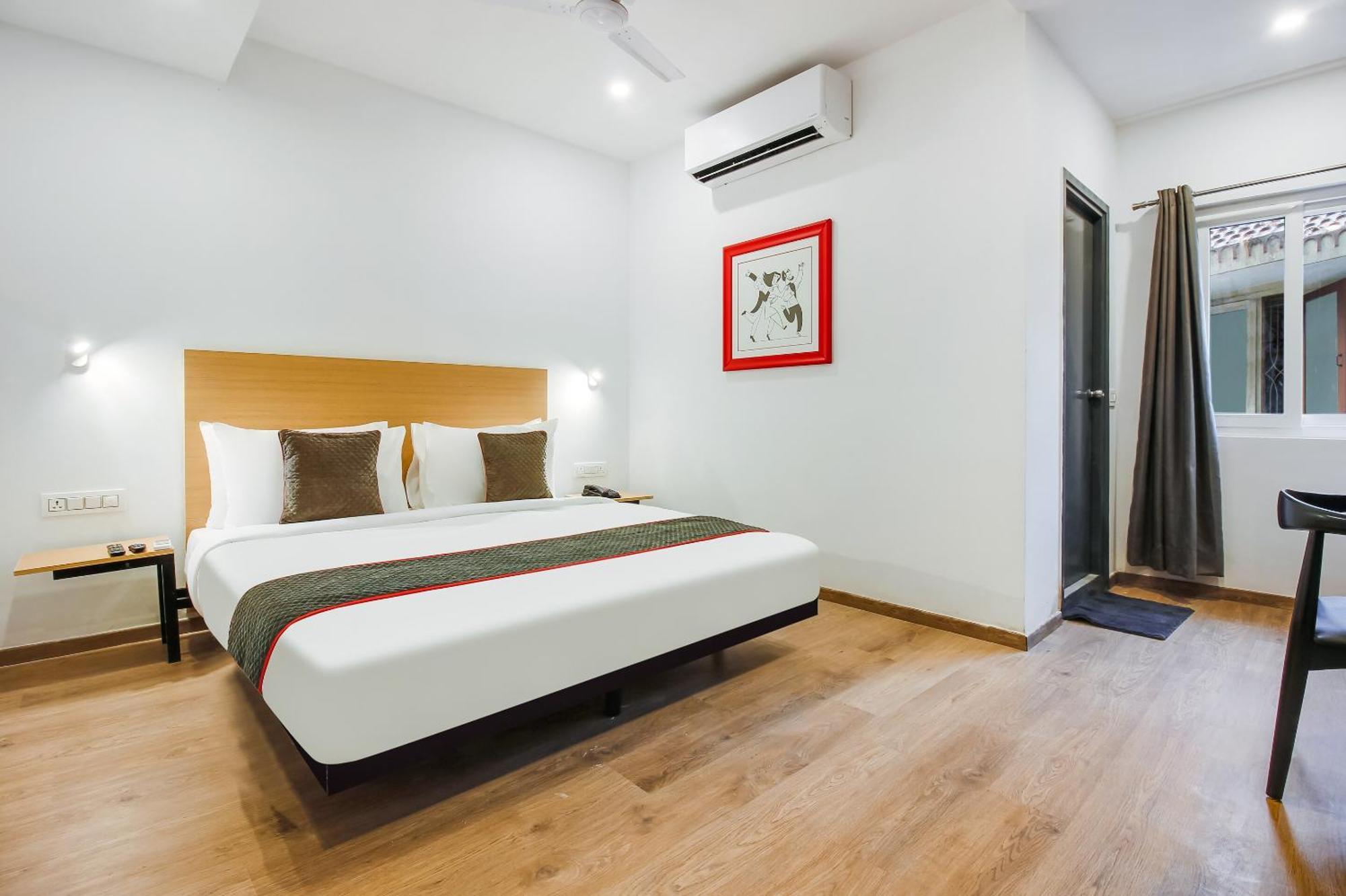 Super Townhouse The Cinco Hotel Near Esi Hospital Χιντεραμπάντ Εξωτερικό φωτογραφία